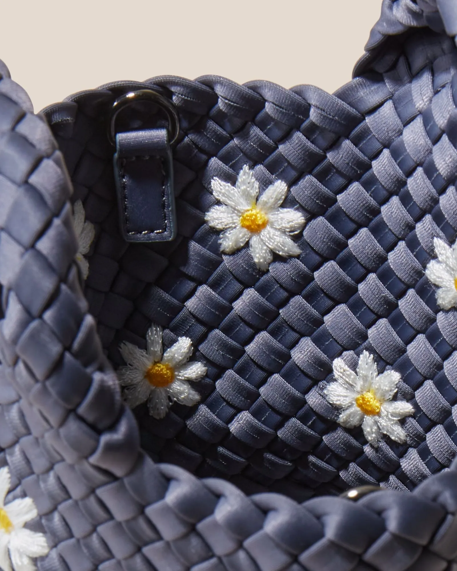 Tverrkropper^NAGHEDI St. Barths Petit Tote Daisy