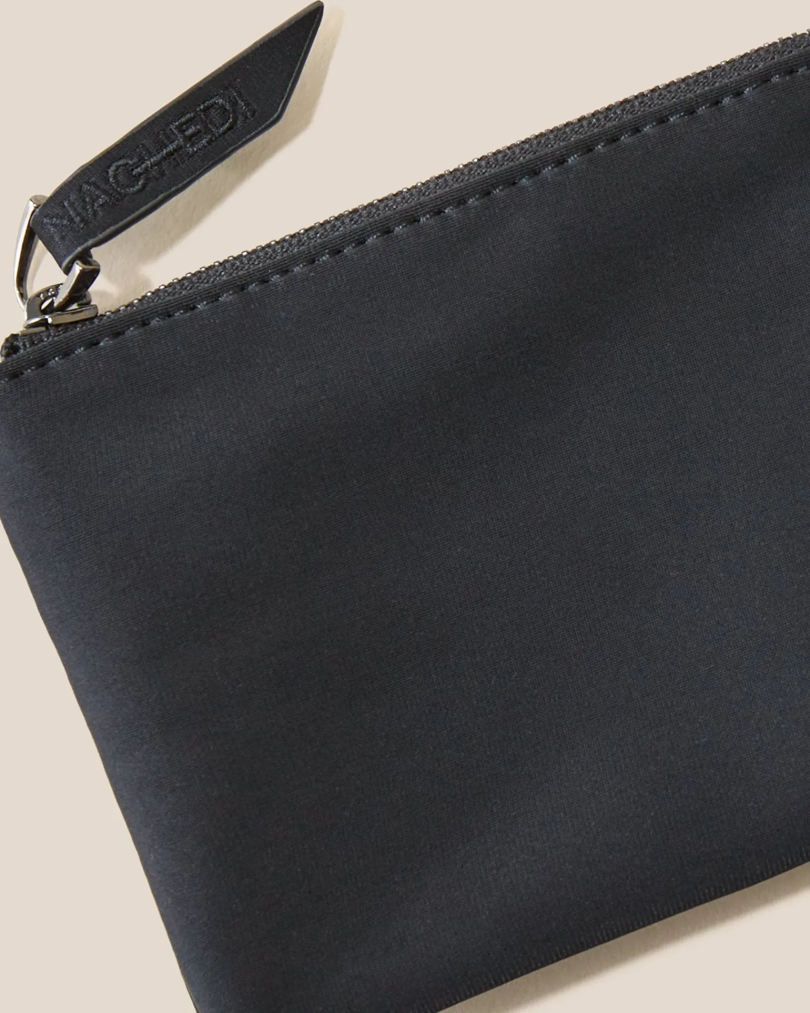 Tverrkropper^NAGHEDI St. Barths Petit Tote Grafisk Ombre